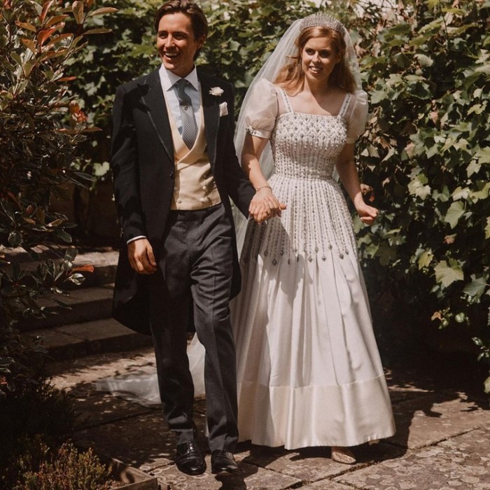 Princess beatrice wedding dresses